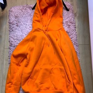 ORANGE HOODIE